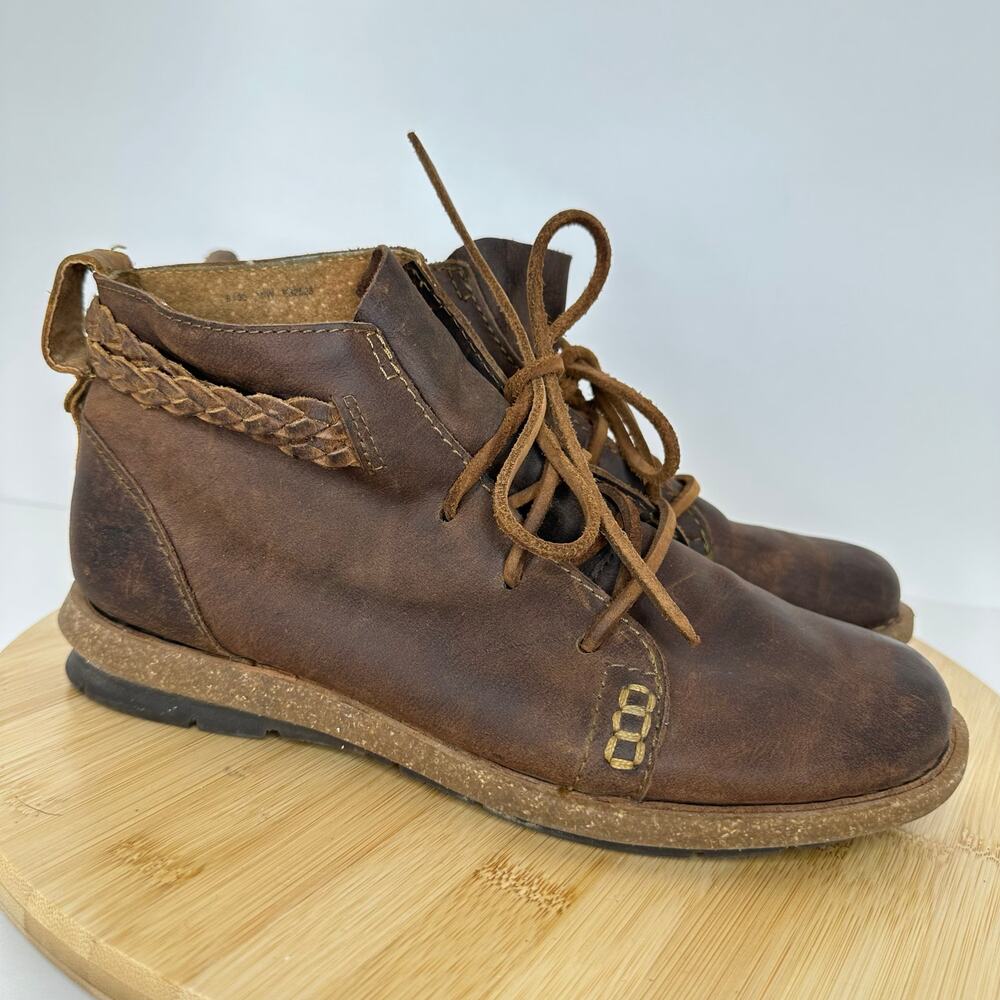 Born Temple Leather Chukka Boots Braided Brown Comfort Boho Size 8